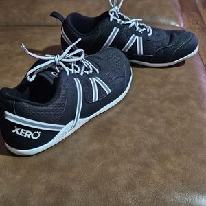 Xero Shoes Men’s Prio Barefoot Athletic Minimalist Sneaker‎ Black White Size 9